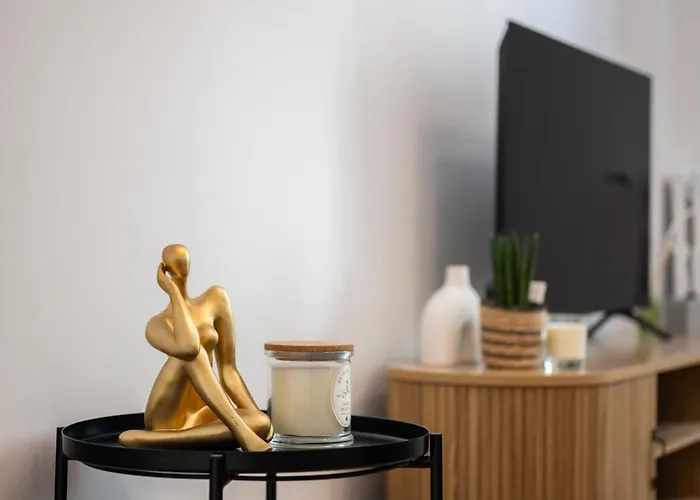 Apartman Chic 2-room - Place Du Pin *
