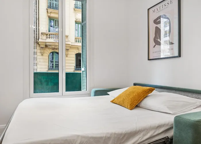 Chic 2-room - Place Du Pin *