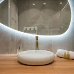 Chic 2-room - Place Du Pin