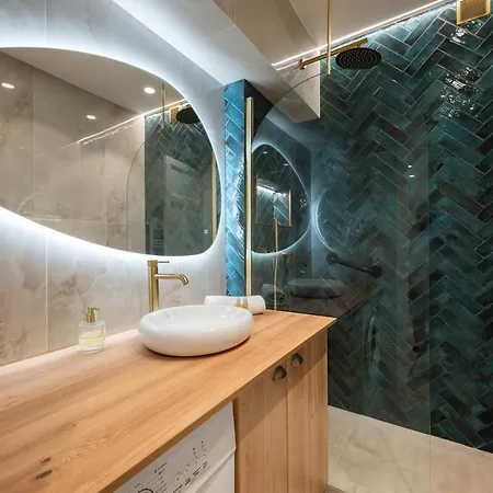 Chic 2-room - Place Du Pin Apartamento Nice