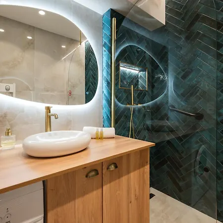 Chic 2-room - Place Du Pin Apartamento